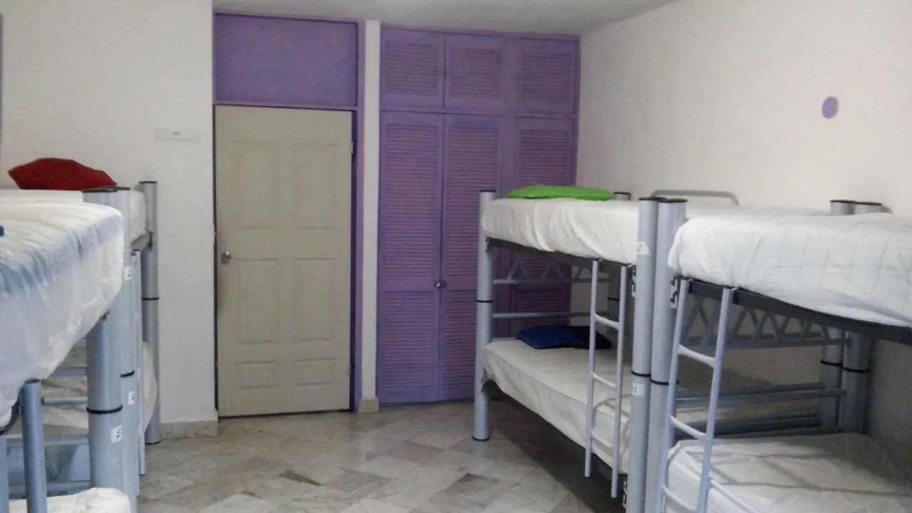 Hostal Orquideas Cancun Hostel