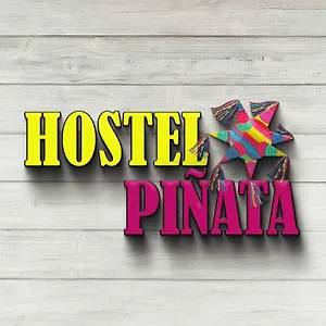 Hostel Pinata Cancun